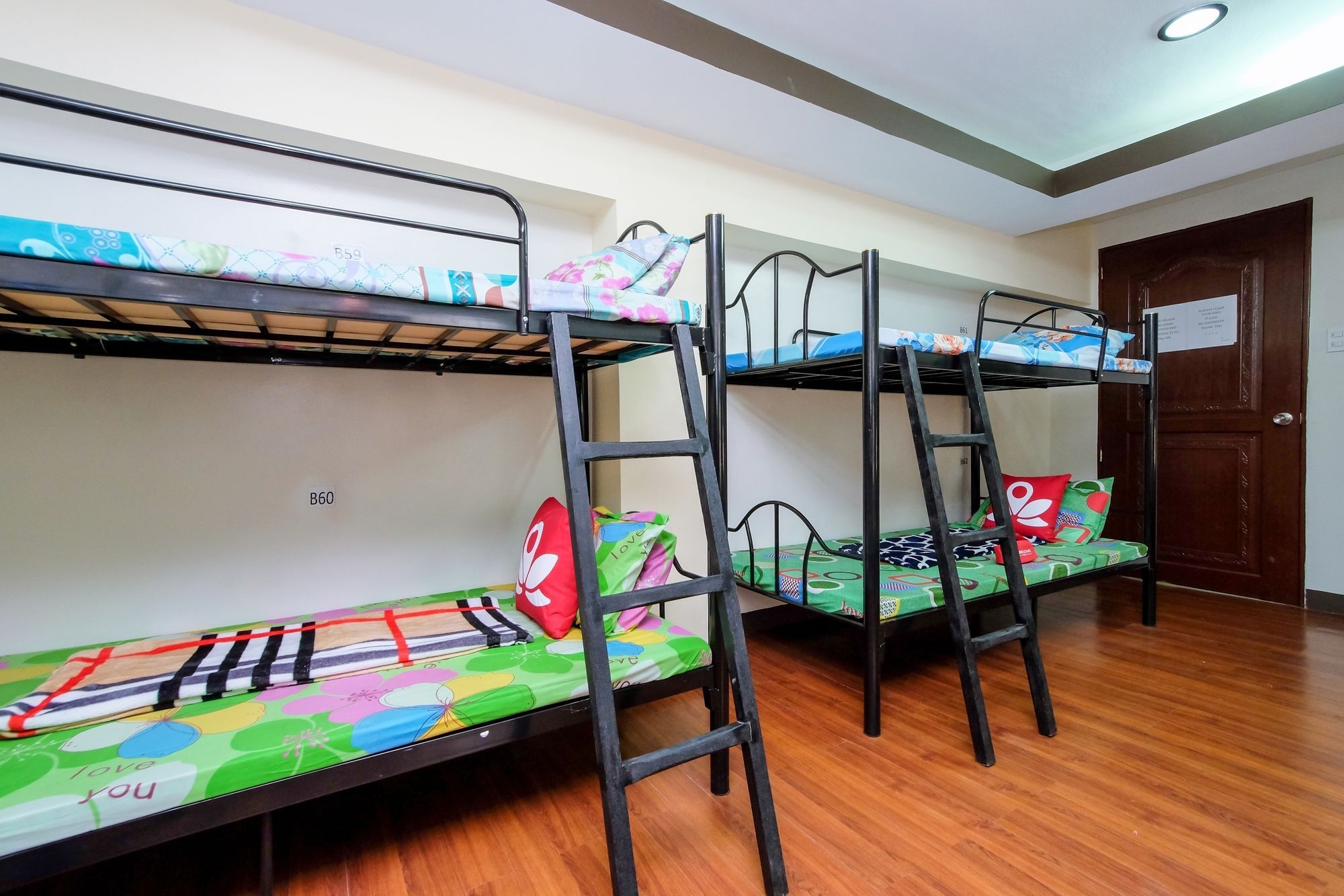 Zen Hostel Quirino Ave. Malate Маніла Екстер'єр фото