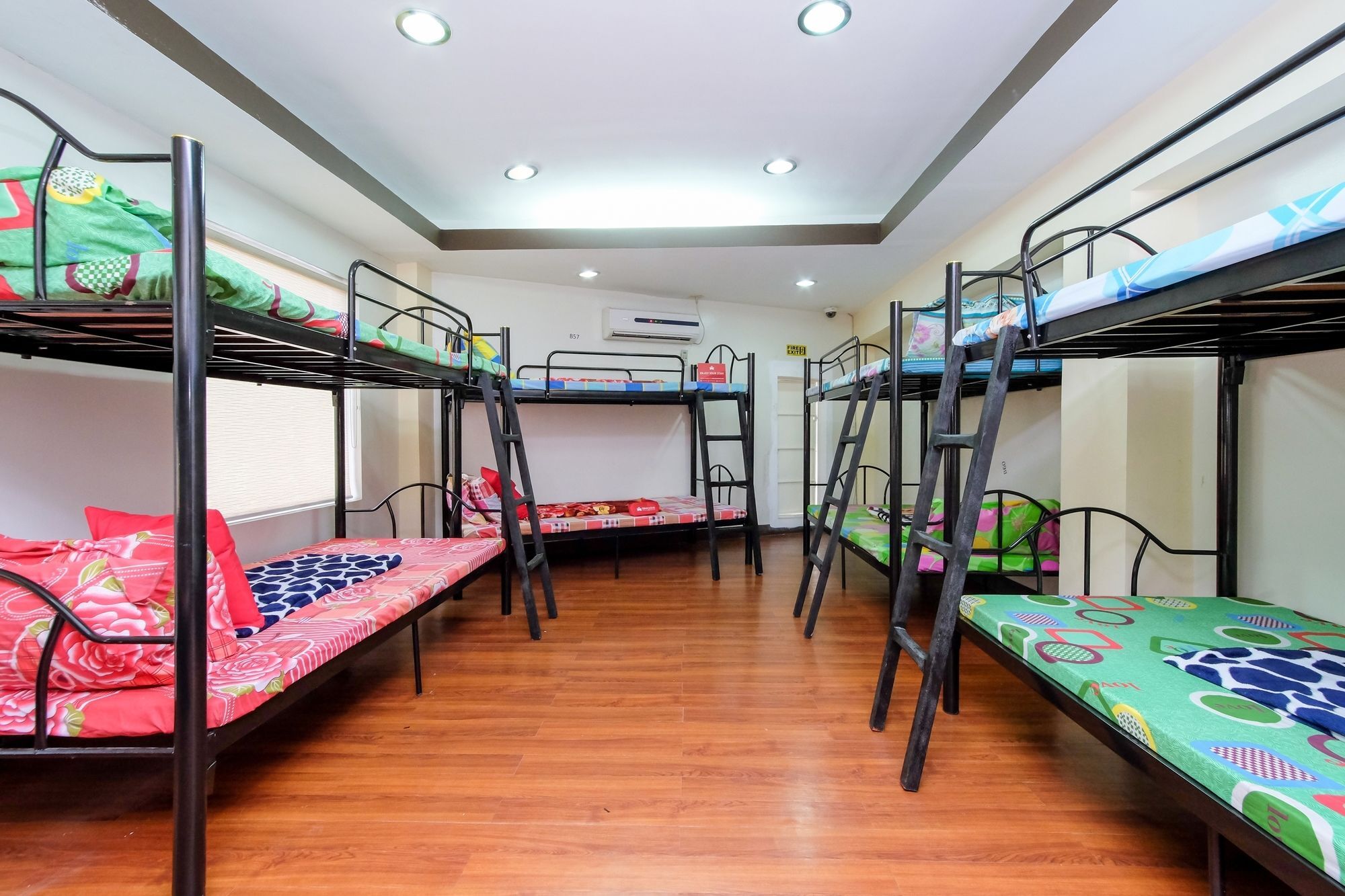 Zen Hostel Quirino Ave. Malate Маніла Екстер'єр фото